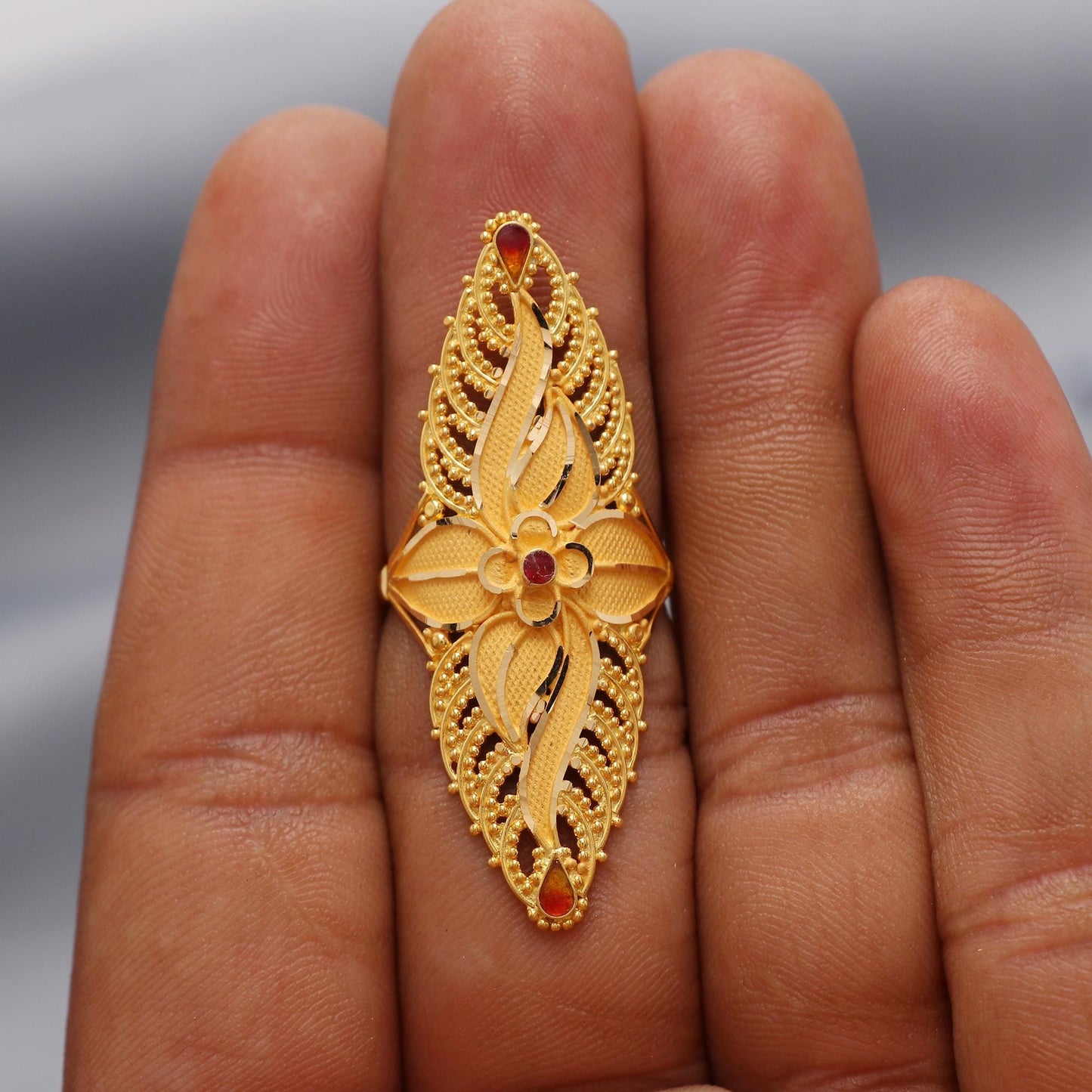 22k Yellow Gold Ring Size 7 US and All, Hallmark Women Gold Ring Jewelry, Indian Vintage Design Gold Ring, Wedding Gold Ring, K6608
