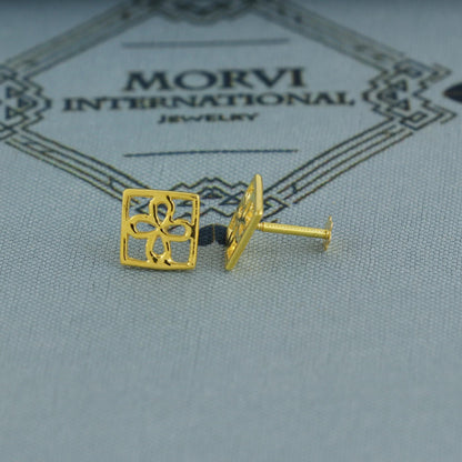 18k Gold flower cartilage studs earrings, baby Teen studs, cartilage piercing, screw back small tiny earrings,
