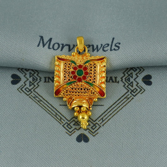 indian style 22k yellow gold pendant necklace Indian intricate designer traditional handmade jewelry, K6738