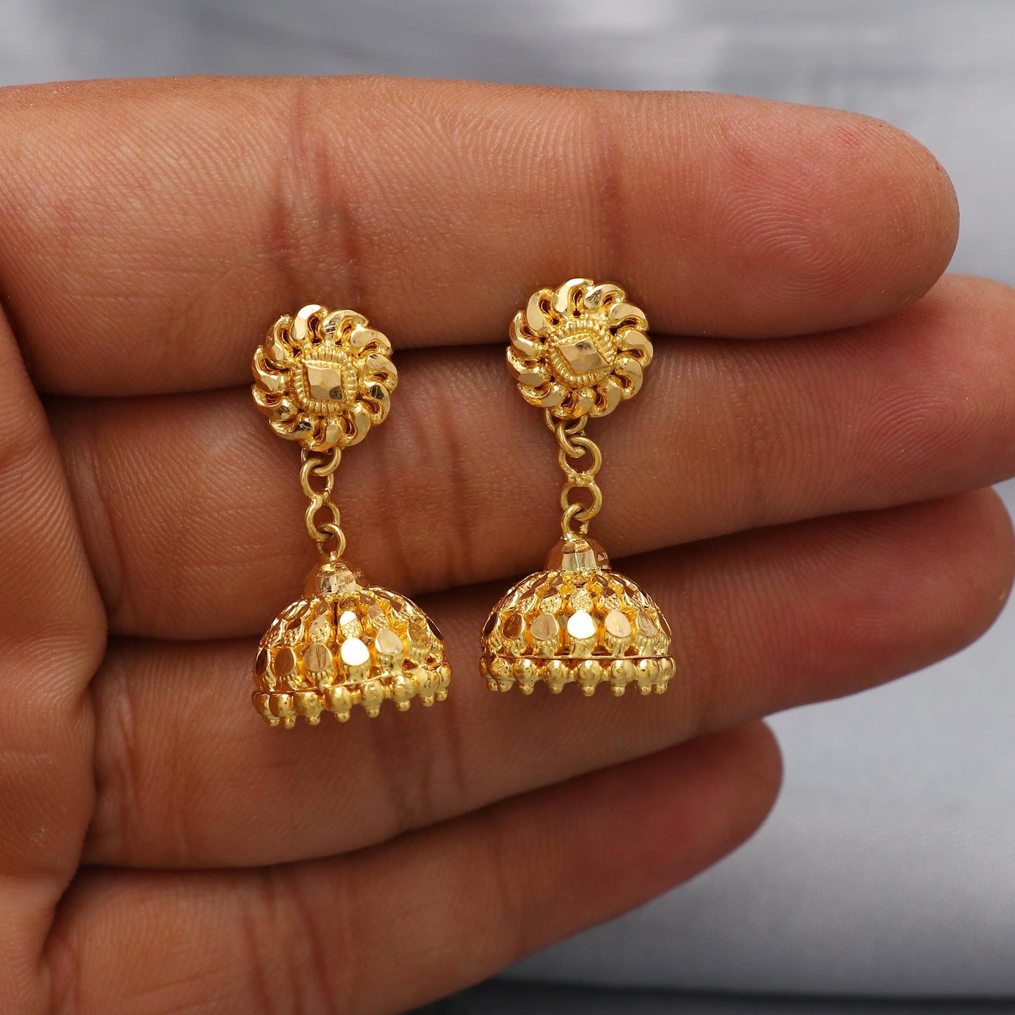 Small 22k yellow gold earrings stud with dangling , handmade vintage Pure Traditional wedding indian style Jhumki Earrings Chandelier, K6578