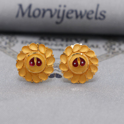 22k Yellow Gold earrings stud tops flower, vintage antique design indian gold earrings jewelry, K6581