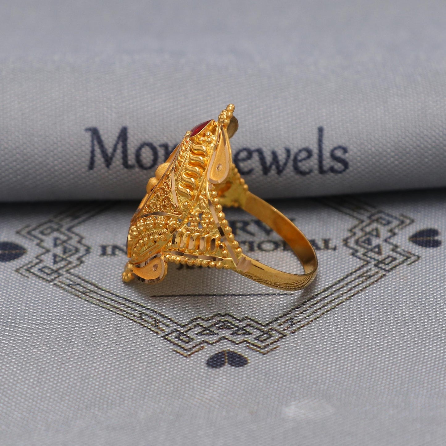 22k Yellow Gold Ring Size 7 US and All, Hallmark Women Gold Ring Jewelry, Indian Vintage Design Gold Ring, Wedding Gold Ring, K6618