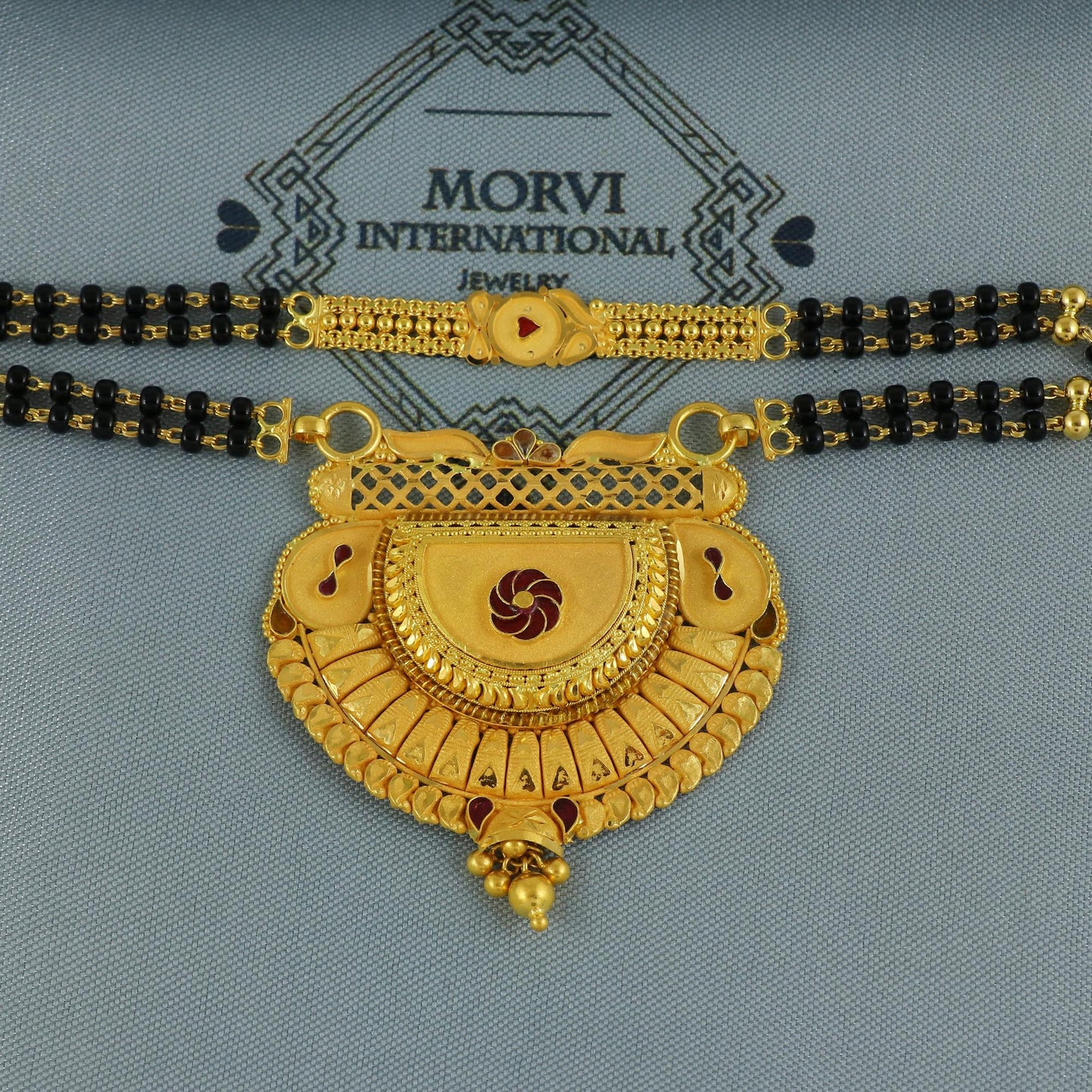 Beautiful 22k yellow gold pendant with black stone beads gold chain necklace mangalsutra indian traditional handmade jewelry, K6686