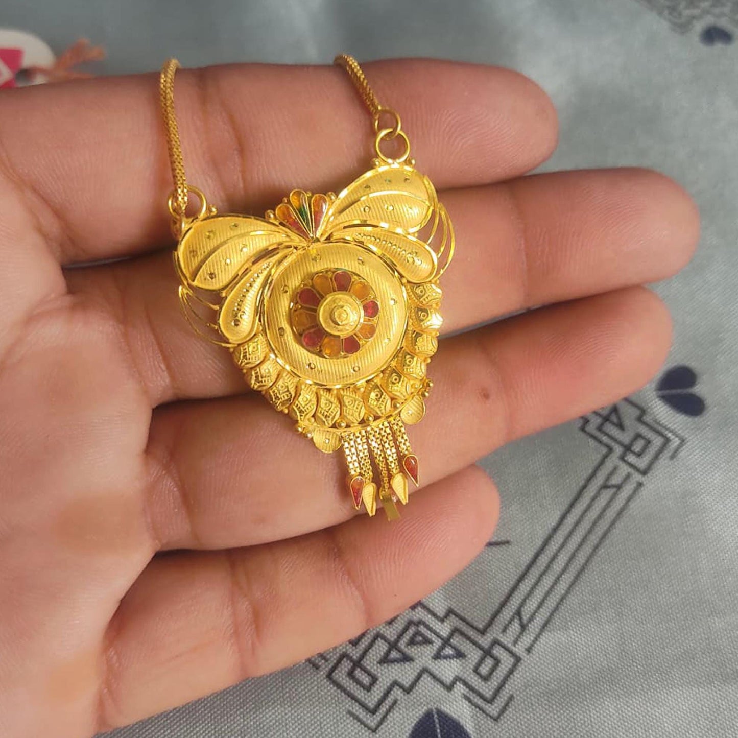 22k Yellow Gold Pendant Handmade Indian Handmade Vintage Antique Design Jewelry, K6714