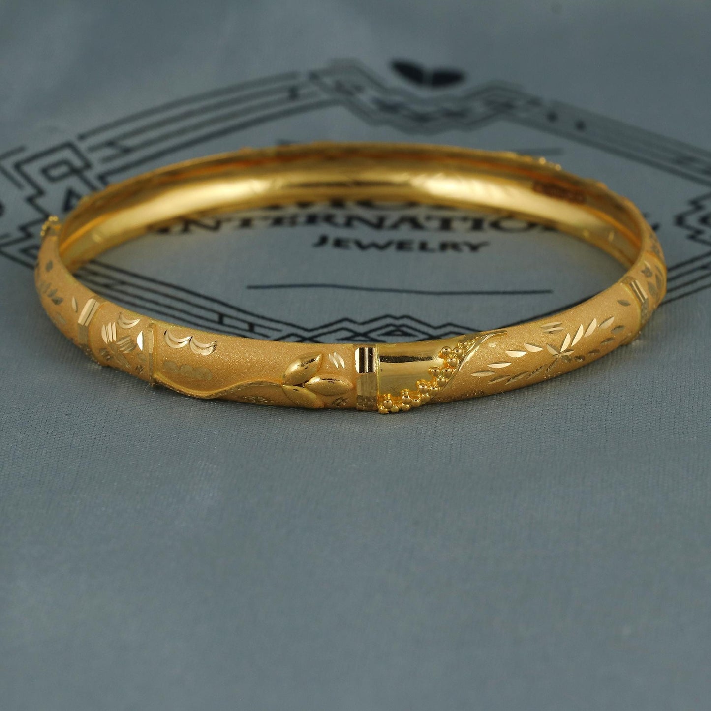 18k Gold Bangle Indian Handmade lightweight, wax filled, Single Bangle, all size, Handmade Gold Bangle Floral Design, 18k Jewelry Indian