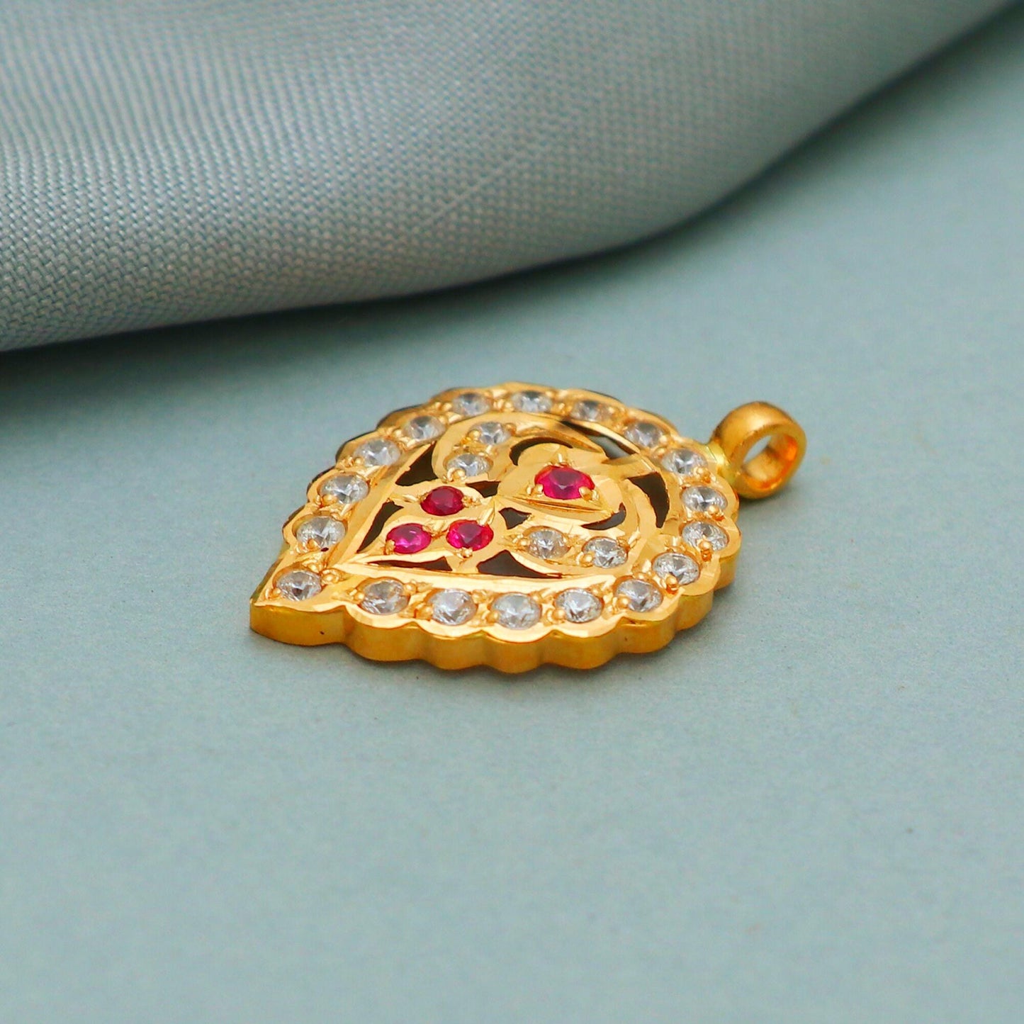 Handmade 22k Gold Women Pendant Small white and pink nags studded, Handcrafted Pear Shape Small Antique Design Jewelry