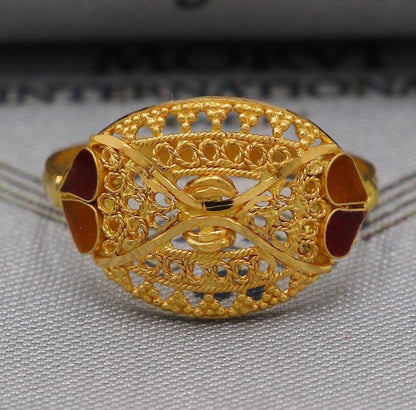 Intricate 22k Yellow Gold Ring, K6122