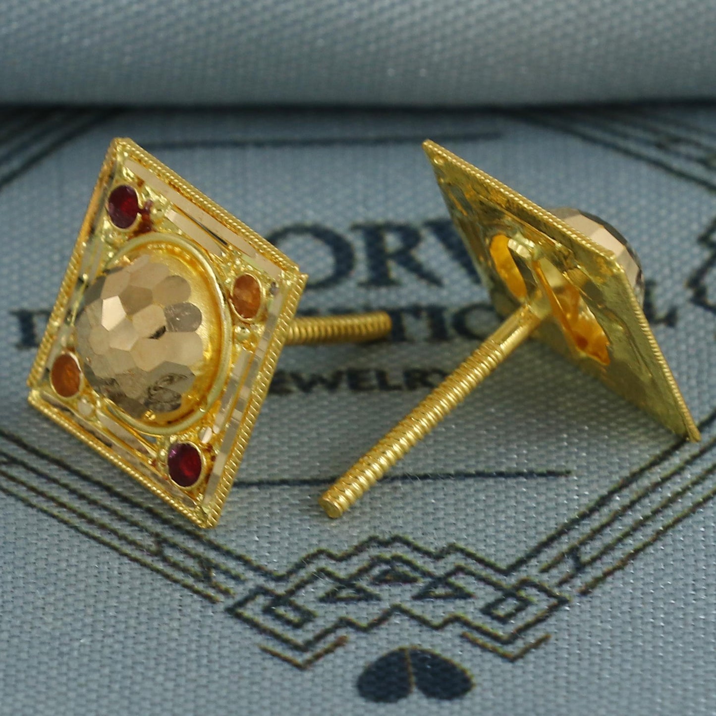 Pure 22k Yellow Gold Stud Earrings Handmade jewelry, Indian Gold Tops Earrings Jewelry for Women