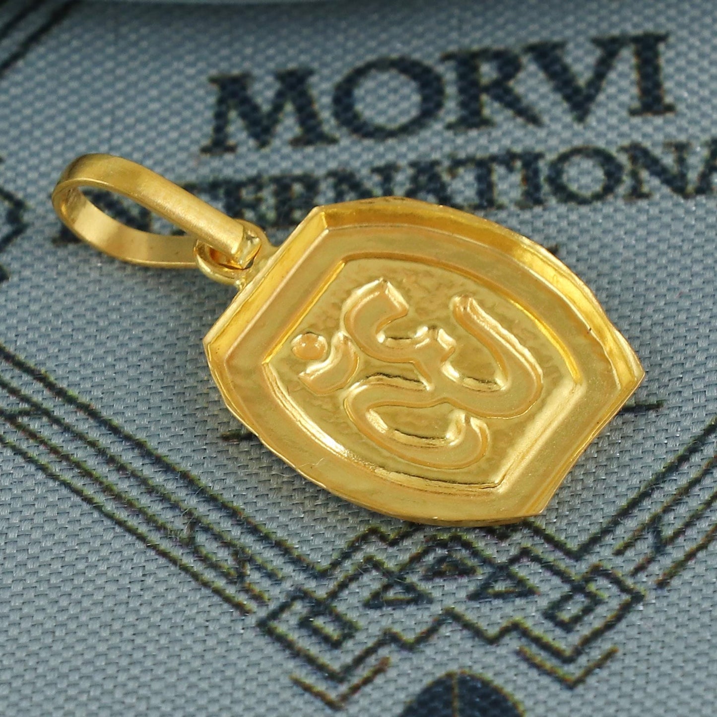 20k Gold Aum Om Pendant: Lightweight Indian Jewelry, Handmade Gold Dainty Jewelry for Gift, K6830
