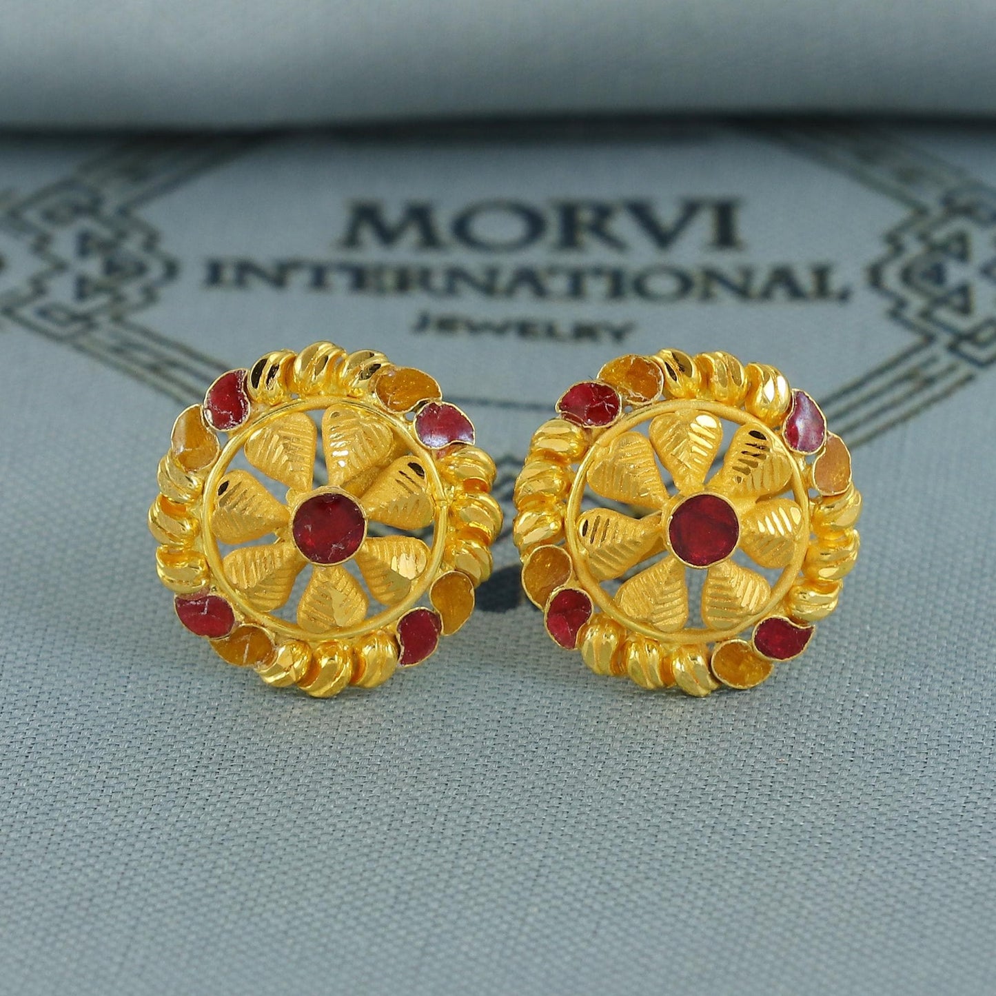 22k Gold Earrings Tops, Handmade vintage traditional solid gold earrings Indian jewelry, Small flower Stud Jewelry, K6839