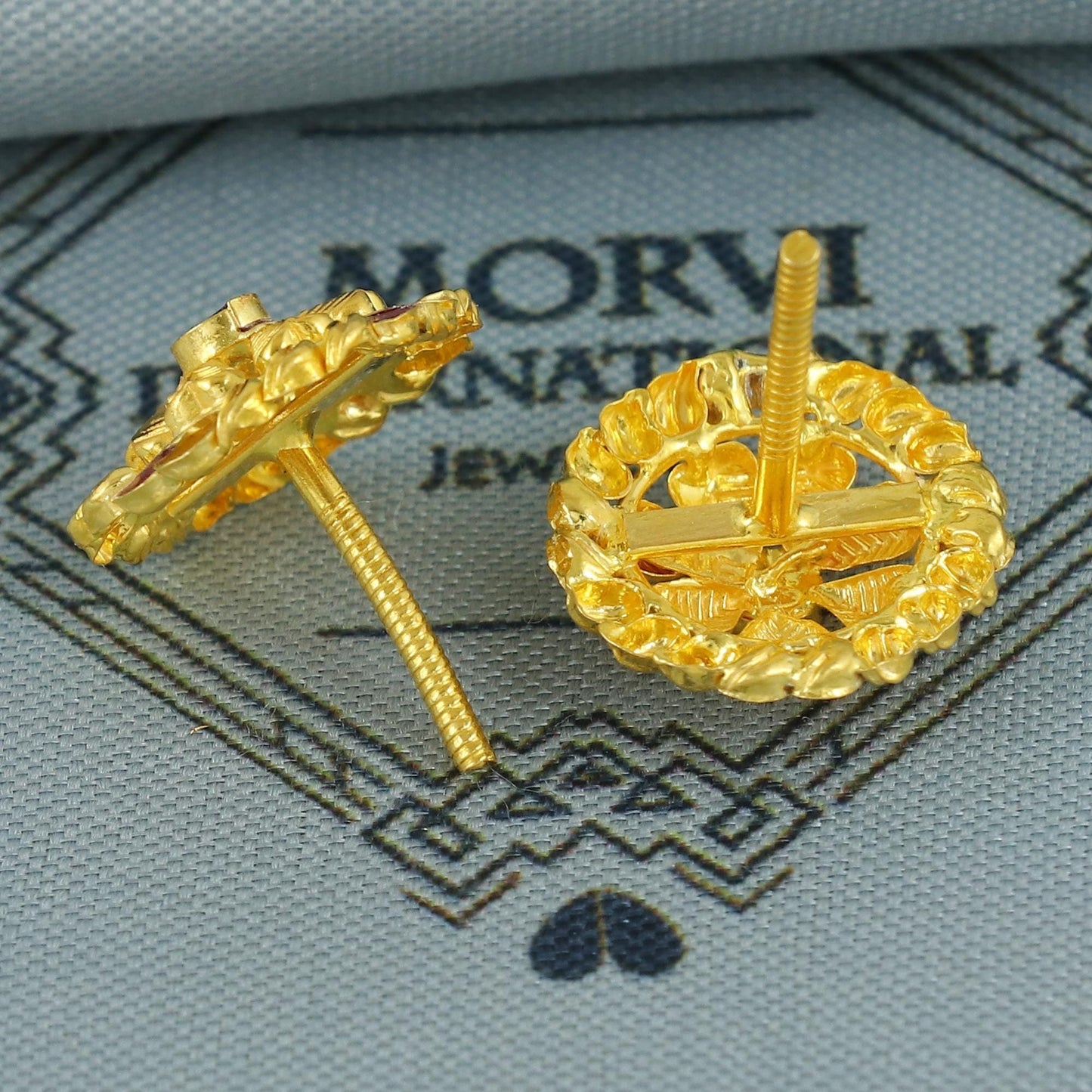 22k Gold Earrings Tops, Handmade vintage traditional solid gold earrings Indian jewelry, Small flower Stud Jewelry, K6839