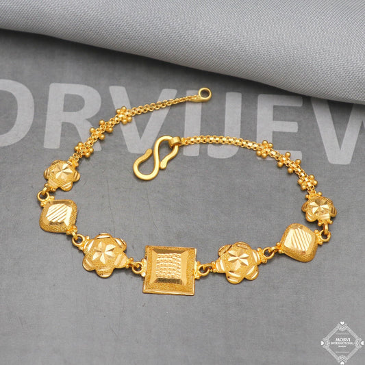 22k Yellow Gold Women Bracelet Jewelry, Handmade Indian Gold Jewellery K5265