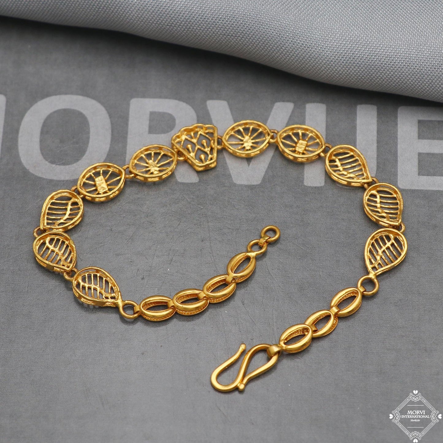 Filigree 22k Gold Handmade Women Dainty Intricate Bracelet Indian Jewelry, K5266