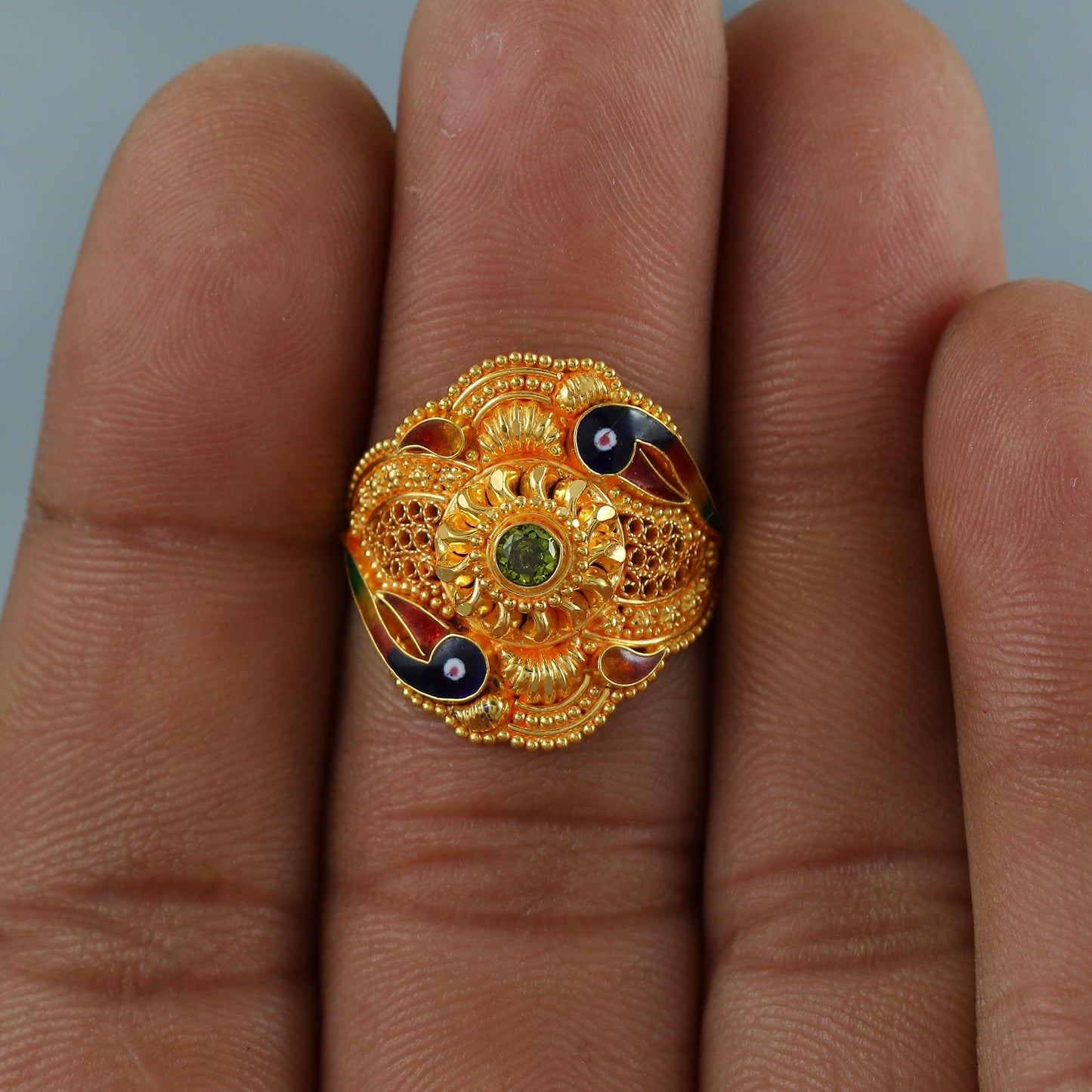 22k Yellow Gold Handmade Indian Jewelry, K6941