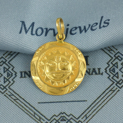 Sun faced carved 22kt 22k Yellow Gold Pendant Necklace Jewelry for Gift, Pure gold dangling pendant indian jewelry for gift, K6972