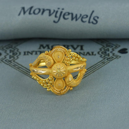 Dainty 22k Gold Ring Size 7.75 US Indian Jewelry, K6945