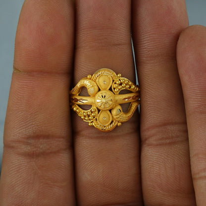 Dainty 22k Gold Ring Size 7.75 US Indian Jewelry, K6945