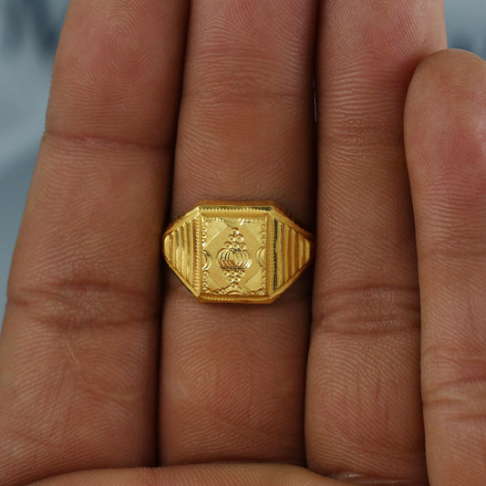 18k Gold Indian Ring, Hand Carved Light Weight Ring, K6973