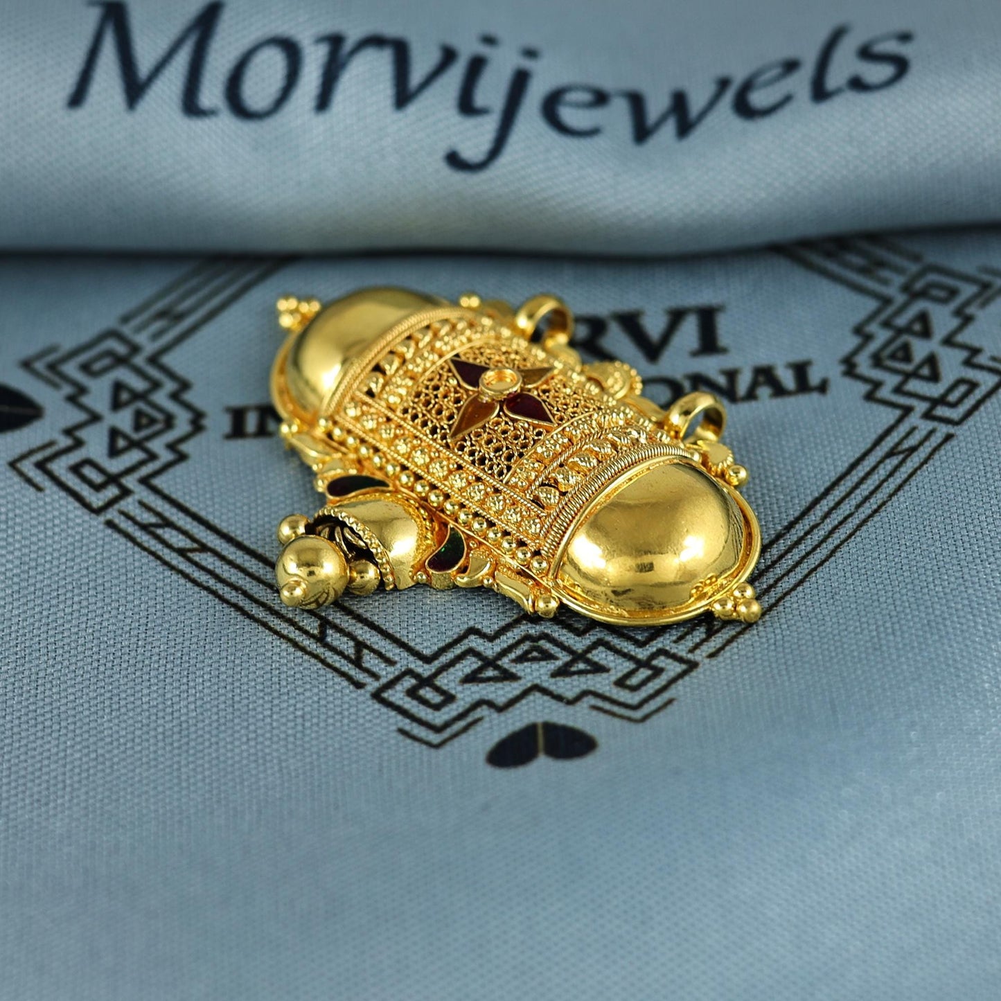 Pure 22k Yellow Gold Pendant Necklace Handmade Indian Mangalsutra Handmade Vintage Antique Design Jewelry, K7012