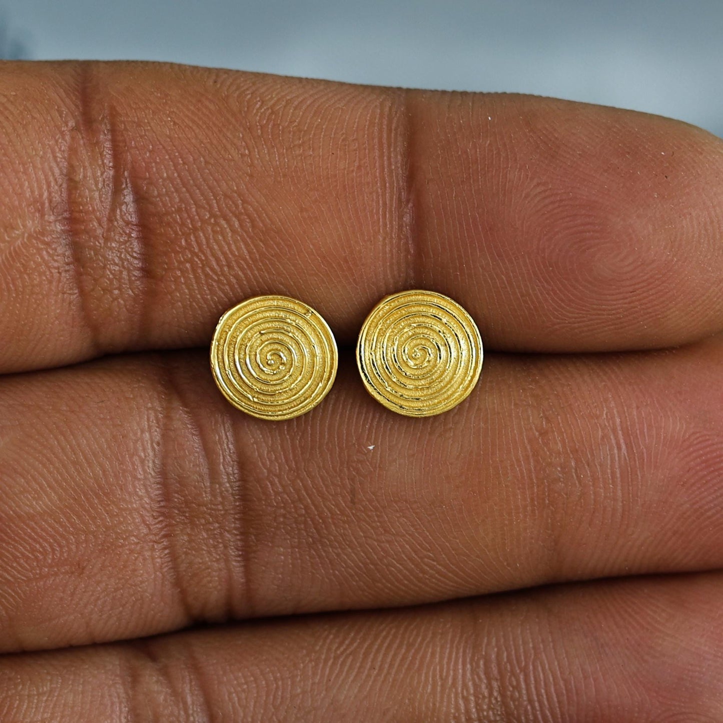 18k Gold Studs earrings, screw back small spiral earrings, Genuine Gold Earrings Indian Handmade Jewelry for Women, K7042