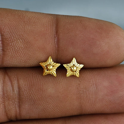 18k Gold Studs earrings, screw back small star earrings, Genuine Gold Earrings Indian Handmade Jewelry for Women, K7026