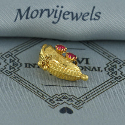 22k Gold Pendant Amulet Jewelry, Tabiz Style Traditional Indian Gold Jewelry, vintage antique design, K7075