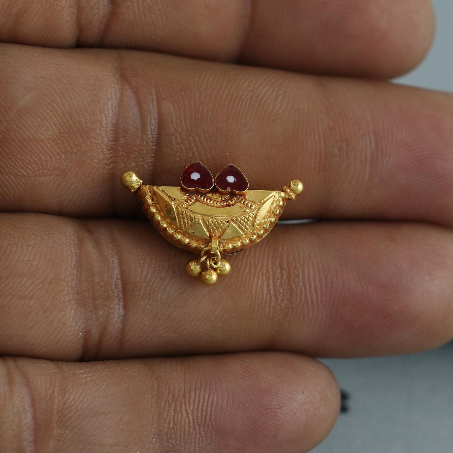22k Gold Pendant Amulet Jewelry, Tabiz Style Traditional Indian Gold Jewelry, vintage antique design, K7077