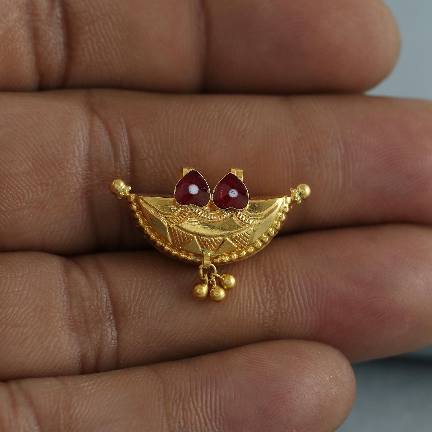 22k Gold Pendant Amulet Jewelry, Tabiz Style Traditional Indian Gold Jewelry, vintage antique design, K7079